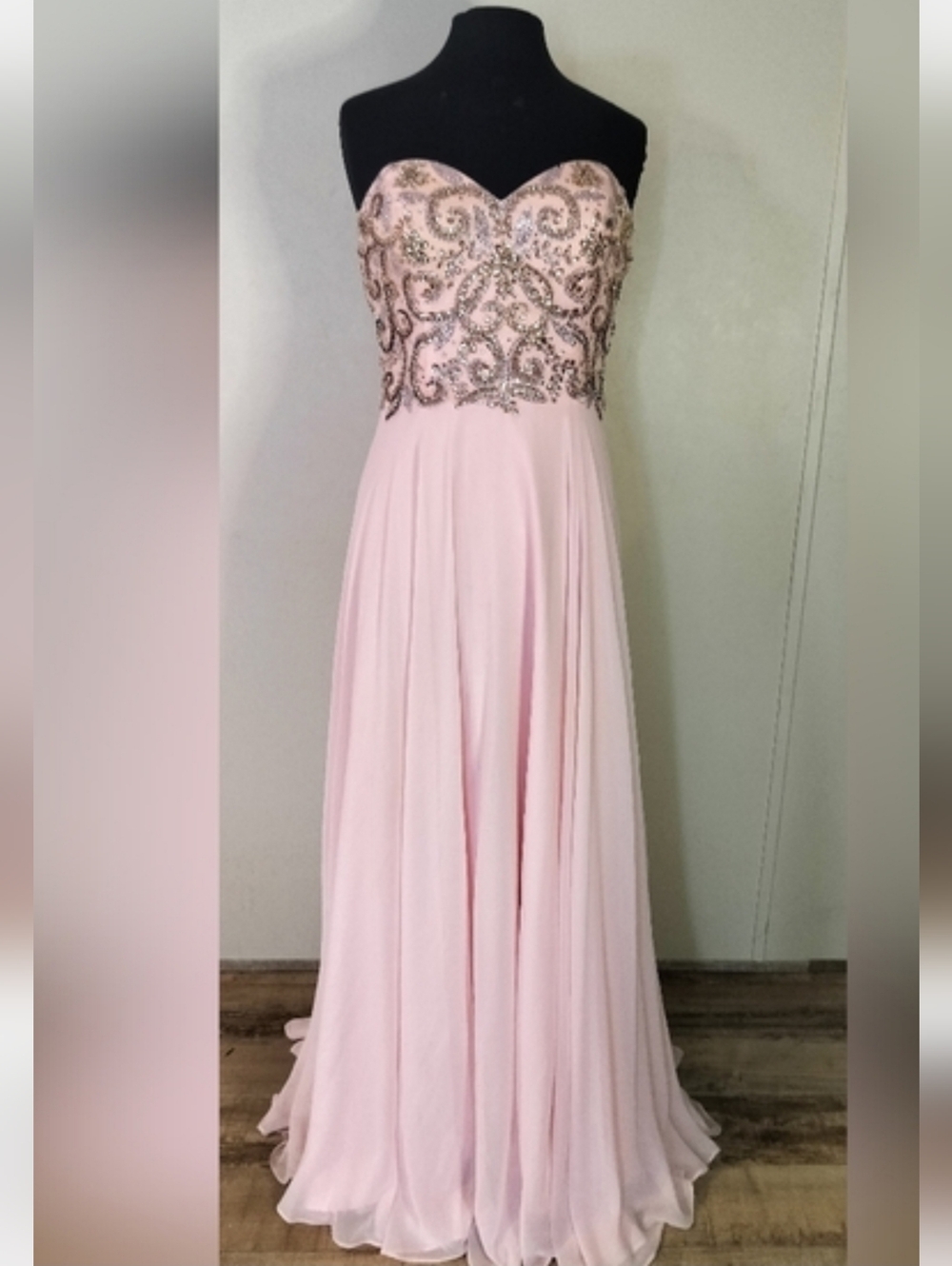 Ellie Wilde Blush Strapless Dress